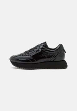 Kennel & Schmenger GinSneakers BasseNapplack Schwarz Donna Sneakers KE311A157-Q11 -Nike Sportswear Negozio 9ed5b335d43d4322a60739f84e002218 scaled