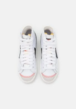 Nike Sportswear Blazer Mid '77 Jumbo UnisexSneakers AlteWhite/Black/Sail/Team Orange Donna Sneakers NI112N02S-A11 13 Nike Sportswear Blazer Mid '77 Jumbo UnisexSneakers AlteWhite/Black/Sail/Team Orange Donna Sneakers NI112N02S-A11 -Nike Sportswear Negozio ac3547823f4b458ba1243f1338265394 scaled