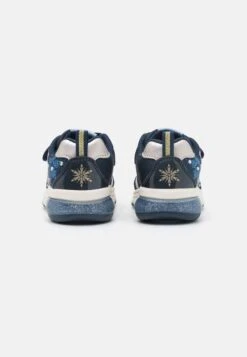 Geox Disney Frozen Elsa Spaceclub GirlSneakers BasseNavy/Platinum Bambini Sneakers GE113D0EU-K11 -Nike Sportswear Negozio ae01c5dacfac4aeba575cf0007b2f614 scaled