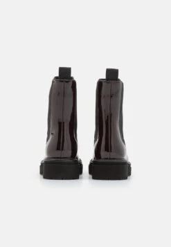 Stivaletti Con PlateauBrown Donna Stivaletti EVC11N00P-O12 -Nike Sportswear Negozio c43f88e7244e42a6b75c4cb08e1dc80c scaled